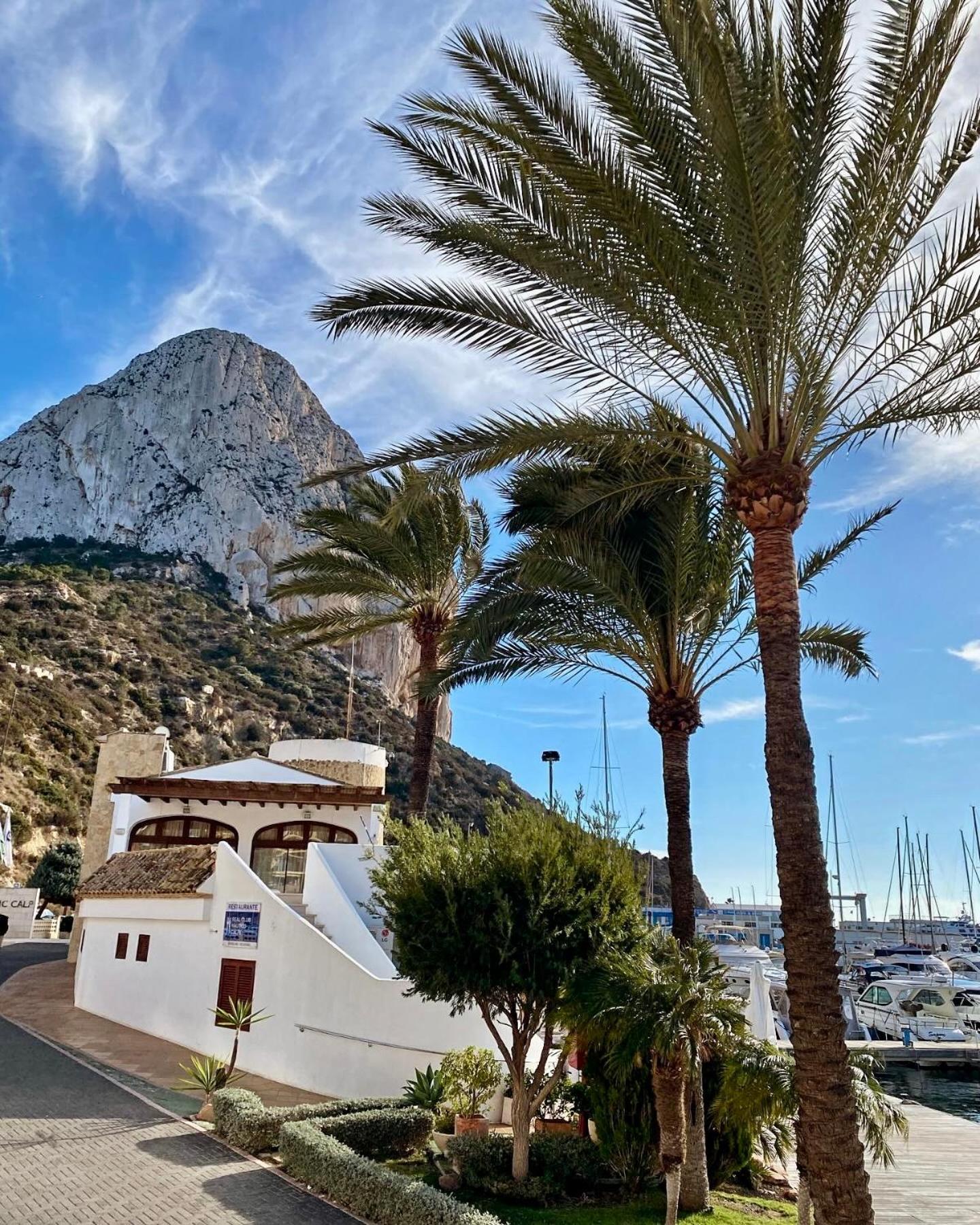 Natalie Calpe Sun 100M To The Beach Center Esterno foto
